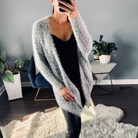 Gin Sweaters - SOLD OUT 🔷Grey Fuzzy Cardigan